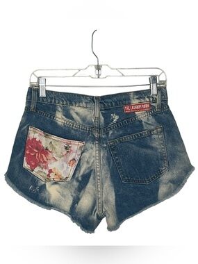 The Laundry Room Distressed Blue Denim Shorts with Floral Patch Sz 28